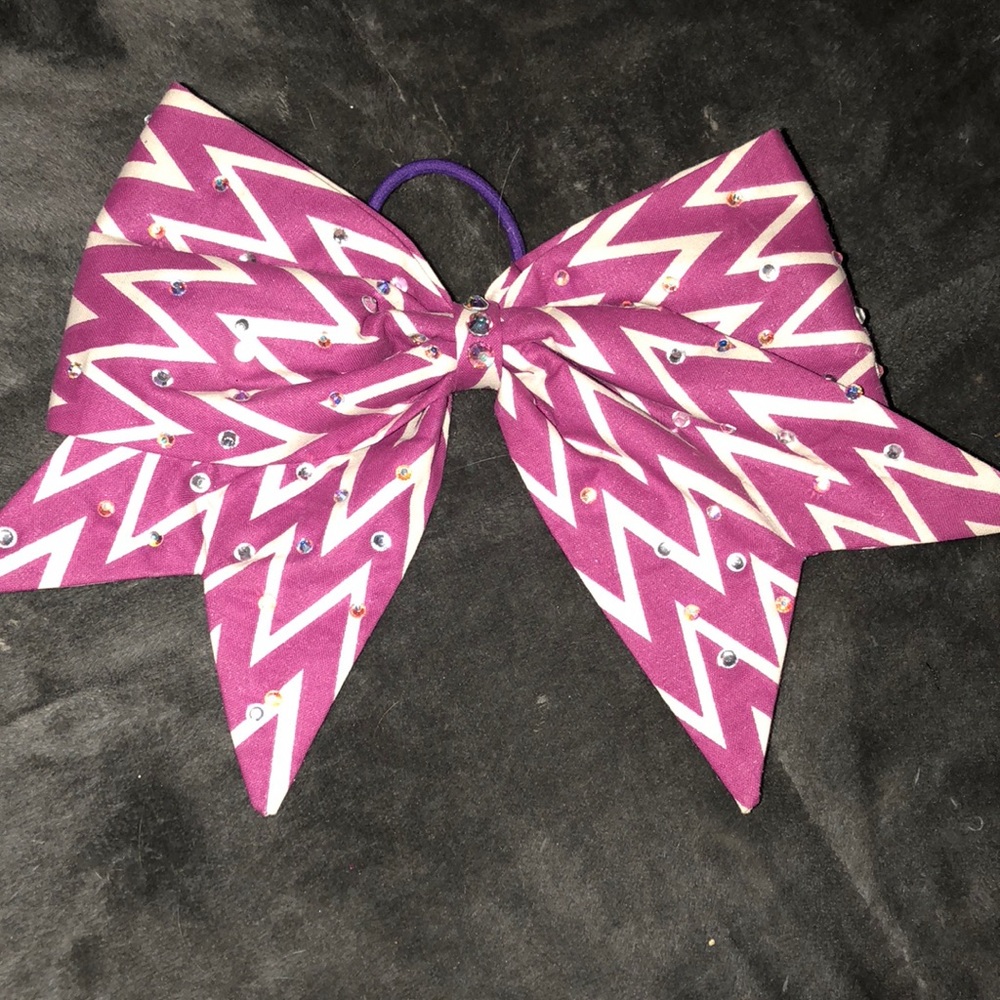 Cheer bow